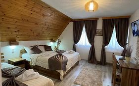 Rustic Inn River 2